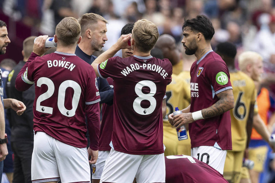 奎因成为鹈鹕队史第二位单节砍20分+5助攻的球员